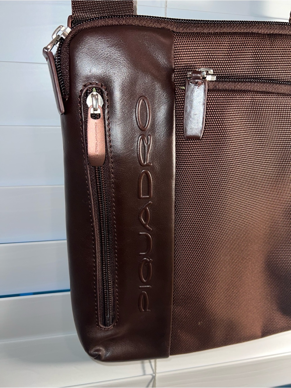 Piquadro Brown Men's Leather-Trim Messenger Bag